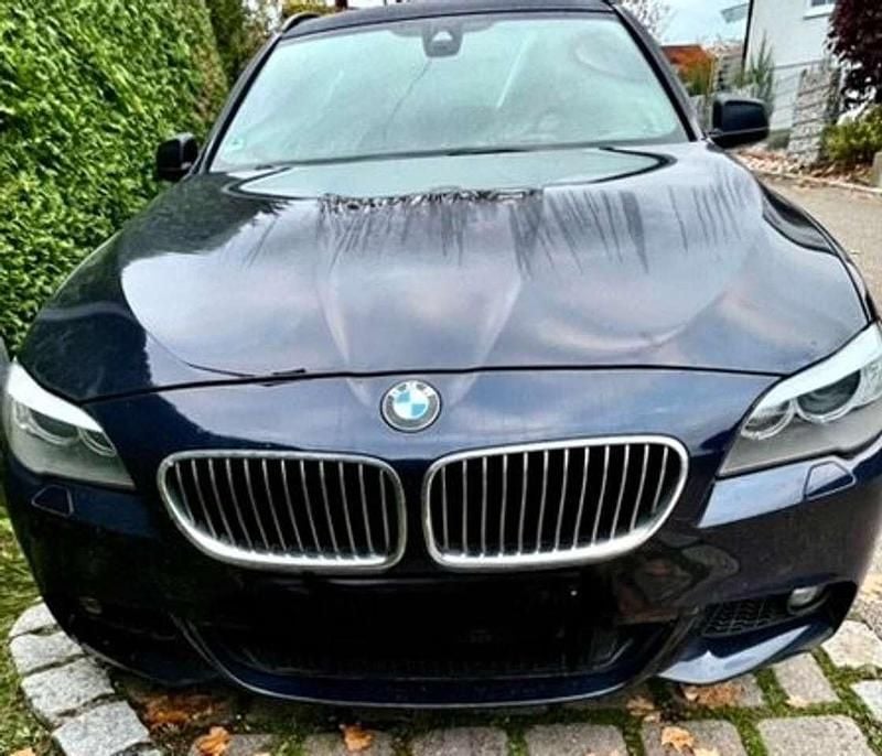 Blau Gebraucht 2013 BMW 525 Sport Line Kombi | 8.300 € (Superpreis) - Bild 1/4