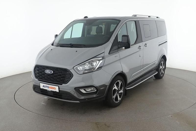 Grau Gebraucht 2023 Ford Tourneo Custom Active Van / Kleinbus | 41.750 € (Fairer Preis) - Bild 1/3