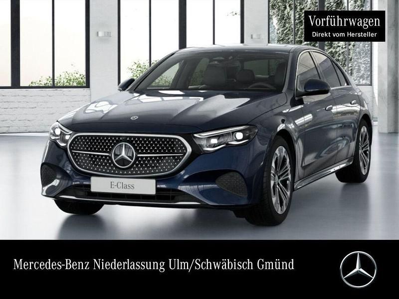 Blau Gebraucht 2023 Mercedes E300 Avantgarde Limousine | 51.890 € (Superpreis) - Bild 1/4