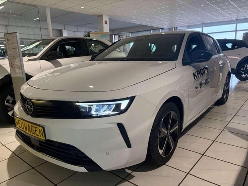 Neu Opel Astra Edition 131 PS (96 kW) 2025 Weiss Limousine