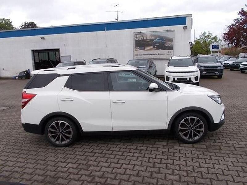 Gebraucht Ssangyong (KGM) XLV Quartz 128 PS (94 kW) 2016 Weiß SUV