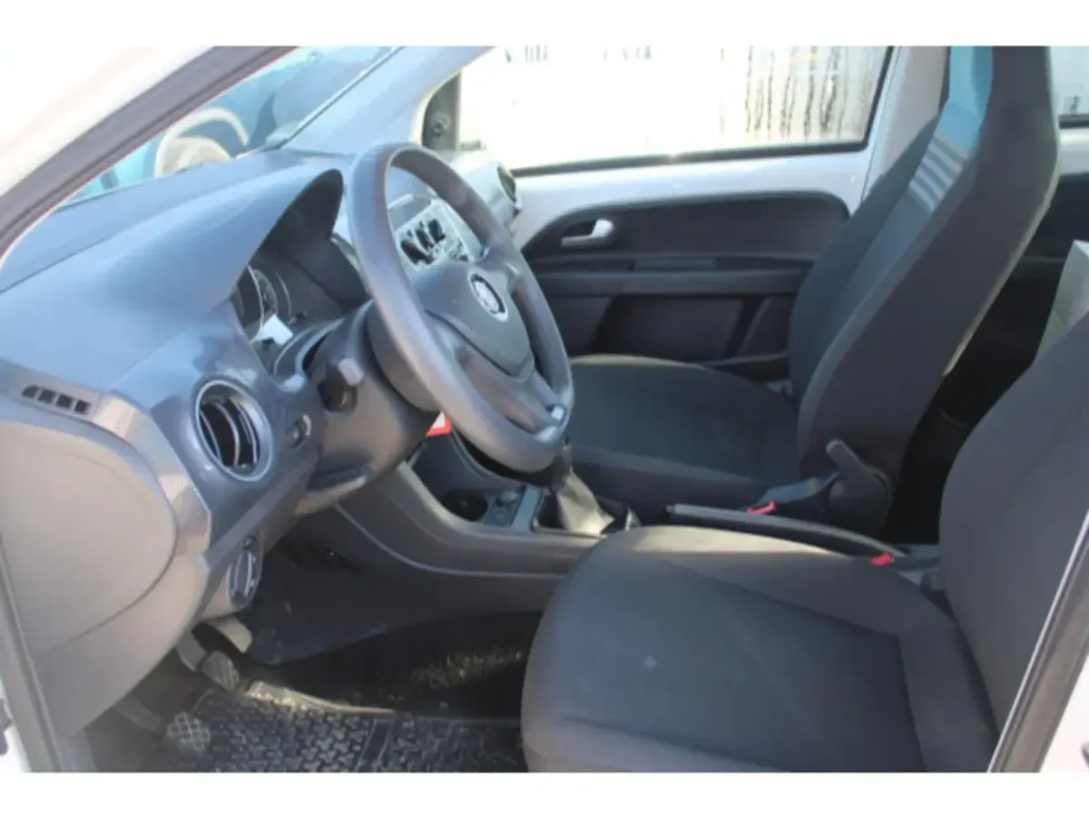 Gebraucht VW up! move up! 60 PS (44 kW) 2019 Weiß Kleinwagen