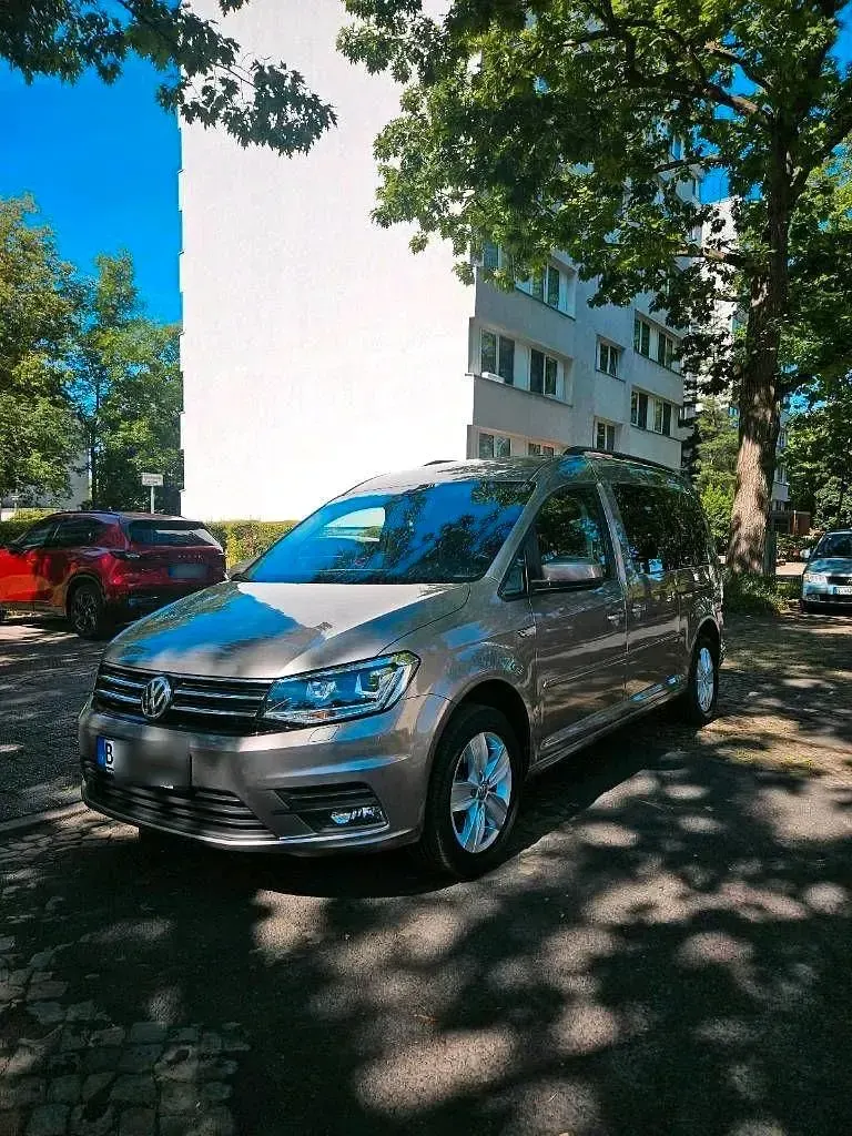 Gebraucht VW Caddy Maxi Comfortline 150 PS (110 kW) 2020 Beige Van / Kleinbus