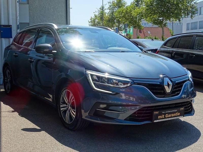 Grau Gebraucht 2023 Renault Mégane IV Equilibre Limousine | 22.450 € (Teuer) - Bild 1/4