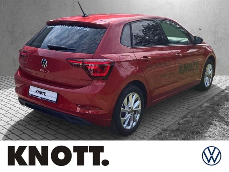 Gebraucht VW Polo Style 95 PS (69 kW) 2023 Rot Limousine