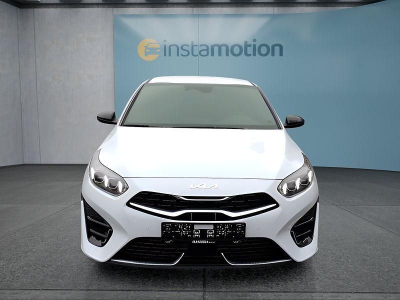 Gebraucht Kia Ceed 140 PS (102 kW) 2025 Weiß Kleinwagen