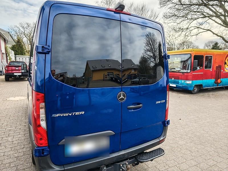 Gebraucht Mercedes Sprinter 163 PS (119 kW) 2019 Blau Van
