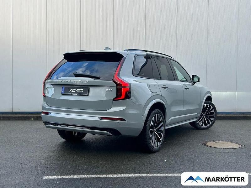 Neu Volvo XC90 Plus 455 PS (334 kW) 2026 Grau SUV