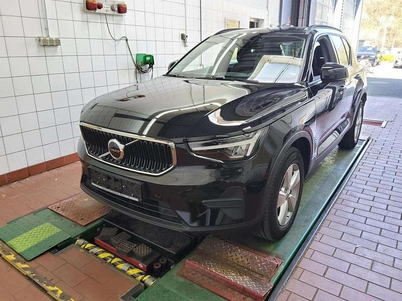 Gebraucht Volvo XC40 129 PS (94 kW) 2024 Schwarz SUV