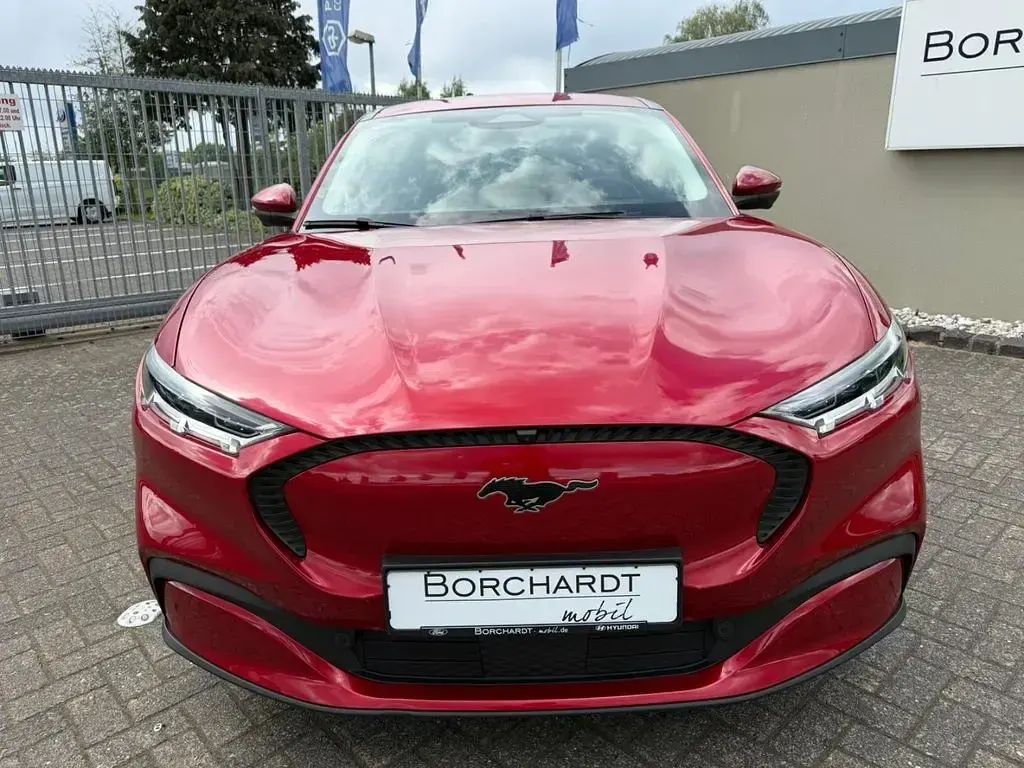 Gebraucht Ford Mustang Mach-E 216 kW (294 PS) 2022 Rot SUV