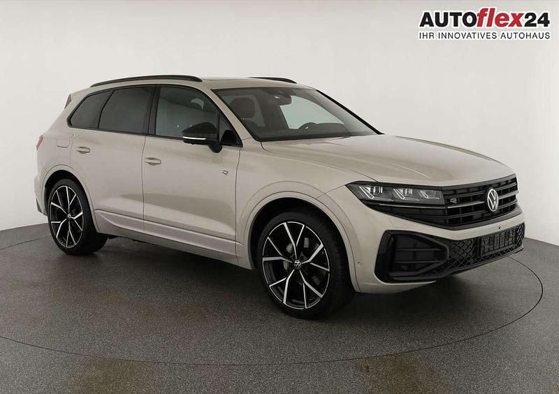 Sechura beige metallic Neu 2025 VW Touareg R-line SUV | 80.245 € (Superpreis) - Bild 1/4