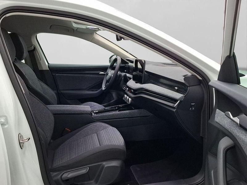 Neu Skoda Superb Selection 150 PS (110 kW) 2026 Weiß Kombi