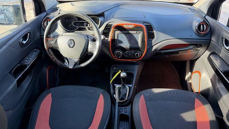 Gebraucht Renault Captur Luxe 120 PS (88 kW) 2015 Schwarz SUV