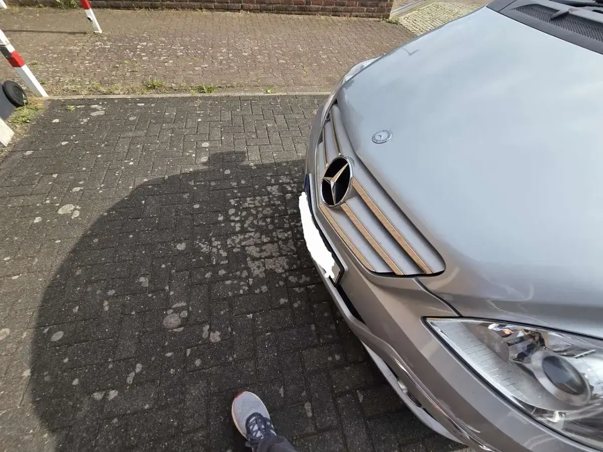 Gebraucht Mercedes B180 116 PS (85 kW) 2011 Silber Kleinwagen