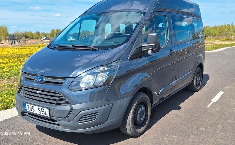 Grau Gebraucht 2014 Ford Transit Custom Van / Kleinbus | 12.850 € - Bild 1/4