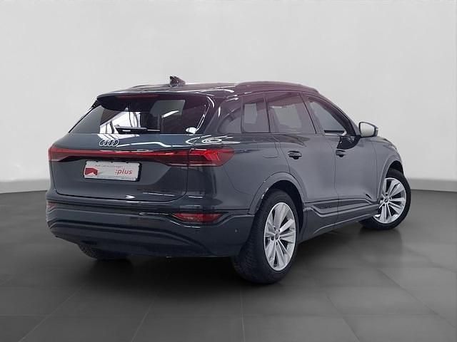 Gebraucht Audi Q6 e-tron Performance 225 kW (306 PS) 2025 Manhattangrau metallic SUV