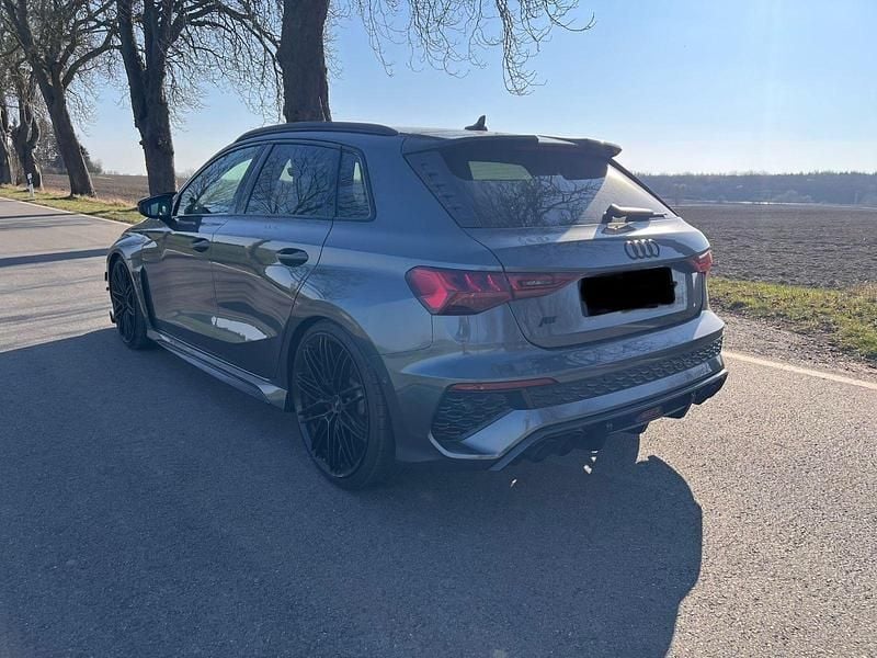 Gebraucht Audi RS3 Ambiente 500 PS (367 kW) 2022 Grau Limousine