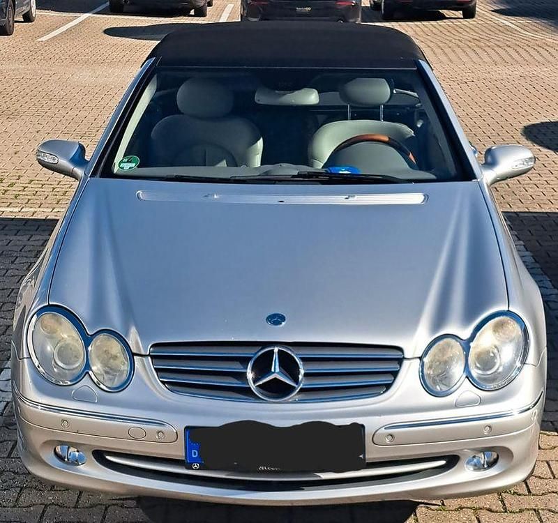 Grau Gebraucht 2005 Mercedes CLK240 Elegance Cabrio | 6.000 € (Guter Preis) - Bild 1/4