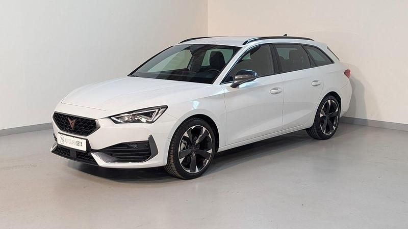 Weiß Gebraucht 2024 Cupra Leon Limousine | 24.875 € (Superpreis) - Bild 1/4