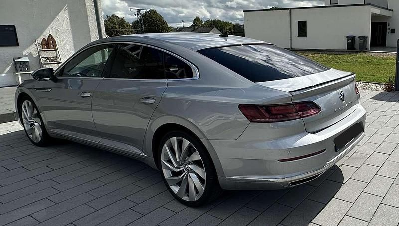 Grau Gebraucht 2019 VW Arteon R-line Coupé | 24.990 € (Fairer Preis) - Bild 1/4