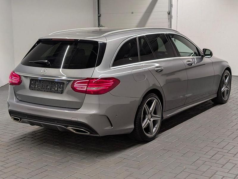 Gebraucht Mercedes C160 AMG line 129 PS (94 kW) 2016 Palladiumsilbermet. Coupé