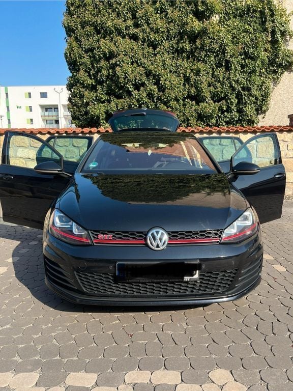 Schwarz Gebraucht 2017 VW Golf VII GTI Limousine | 15.999 € (Guter Preis) - Bild 1/4