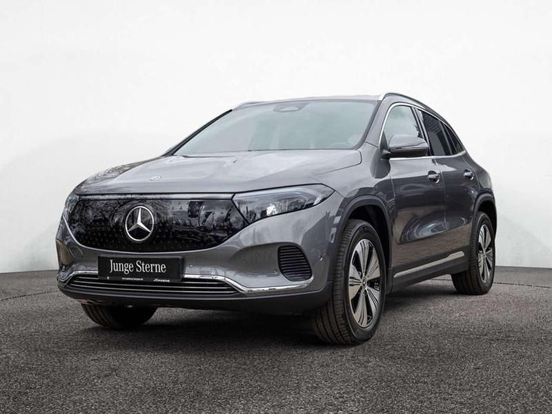 Gebraucht Mercedes EQA250 Progressive 139 kW (190 PS) 2025 Grau metalliclack mountaingrau SUV