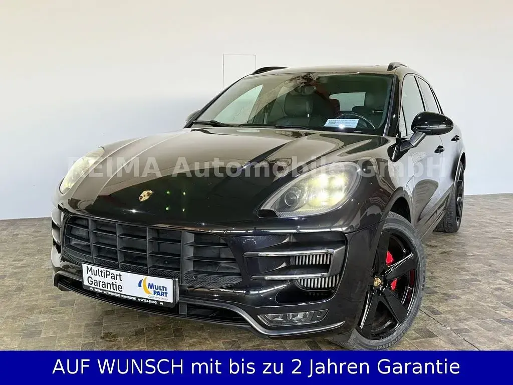 Gebraucht Porsche Macan Turbo Sport 400 PS (294 kW) 2016 Tiefschwarzmetallic SUV