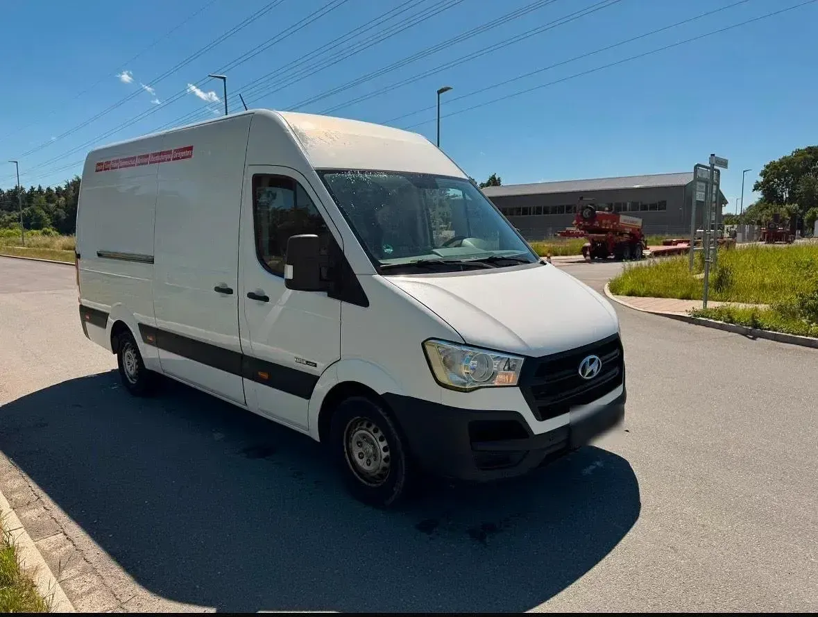 Gebraucht Hyundai H 350 150 PS (110 kW) 2018 Weiß Van