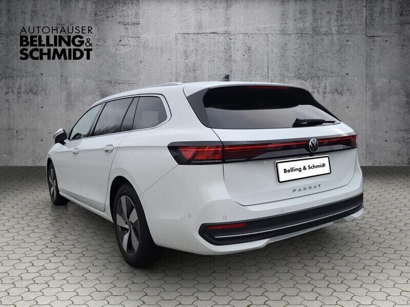 Gebraucht VW Passat Business 150 PS (110 kW) 2024 Weiß Kombi