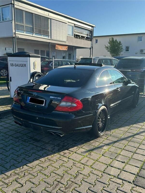 Schwarz Gebraucht 2006 Mercedes CLK63 AMG Coupé | 35.900 € - Bild 1/4