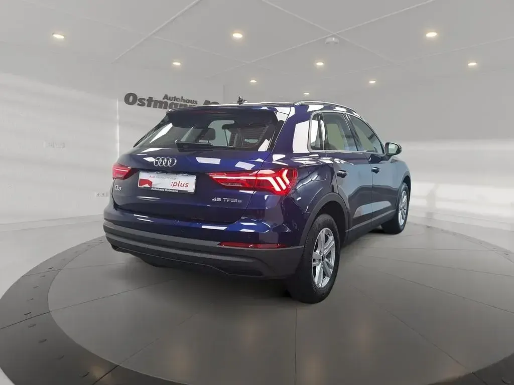 Gebraucht Audi Q3 Sport 245 PS (180 kW) 2022 Navarrablau metallic SUV