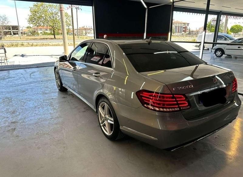 Usata Mercedes E350 252 CV (185 kW) 2013 Berlina