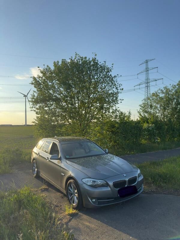 Grau Gebraucht 2010 BMW 530 Kombi | 7.600 € (Guter Preis) - Bild 1/4