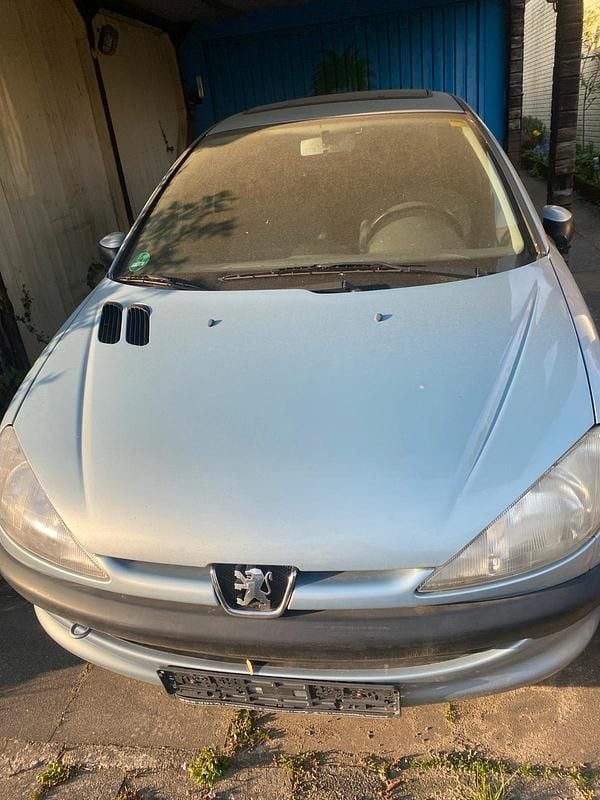 Andere farben Gebraucht 2001 Peugeot 206 Kleinwagen | 1.450 € - Bild 1/4