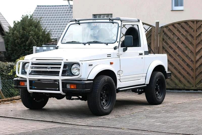 Second-hand Suzuki Samurai 70 CP (51 kW) 1995 Alb SUV