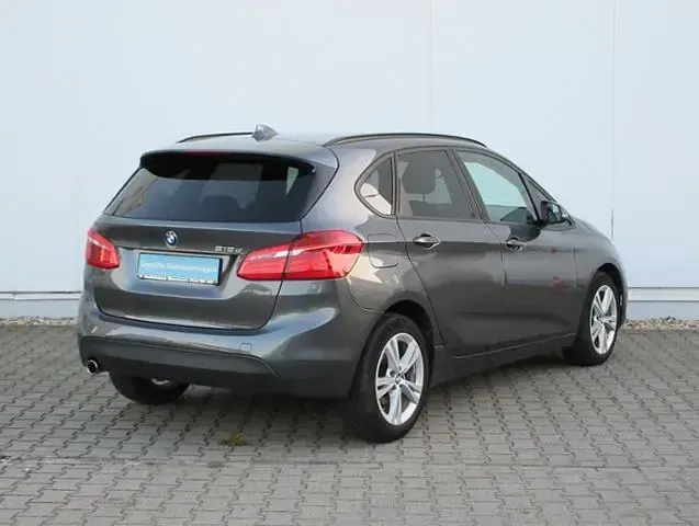 Gebraucht BMW 218 Active Tourer Advantage 150 PS (110 kW) 2017 Grau Van / Kleinbus