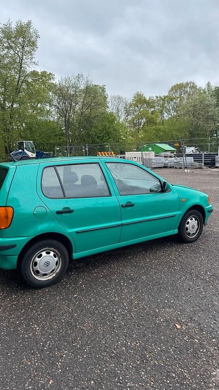 Second-hand VW Polo 58 CP (42 kW) 1999 Verde Hatchback