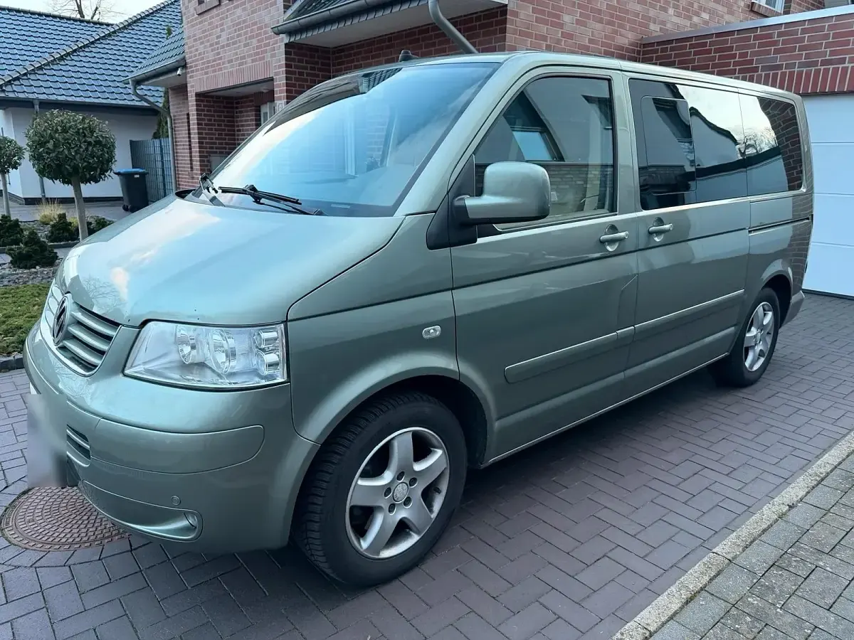 Gebraucht VW Multivan 174 PS (127 kW) 2007 Grün Van / Kleinbus