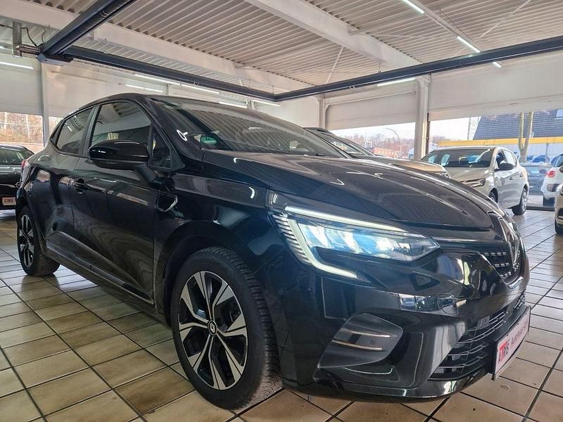 Gebraucht Renault Clio V Evolution 67 PS (49 kW) 2022 Schwarz Limousine