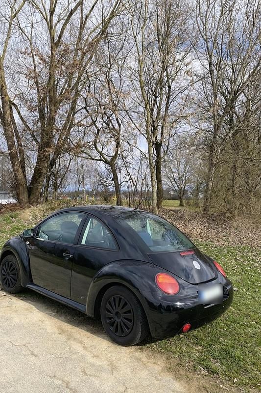 Gebraucht VW New Beetle 107 PS (78 kW) 2002 Schwarz Kleinwagen