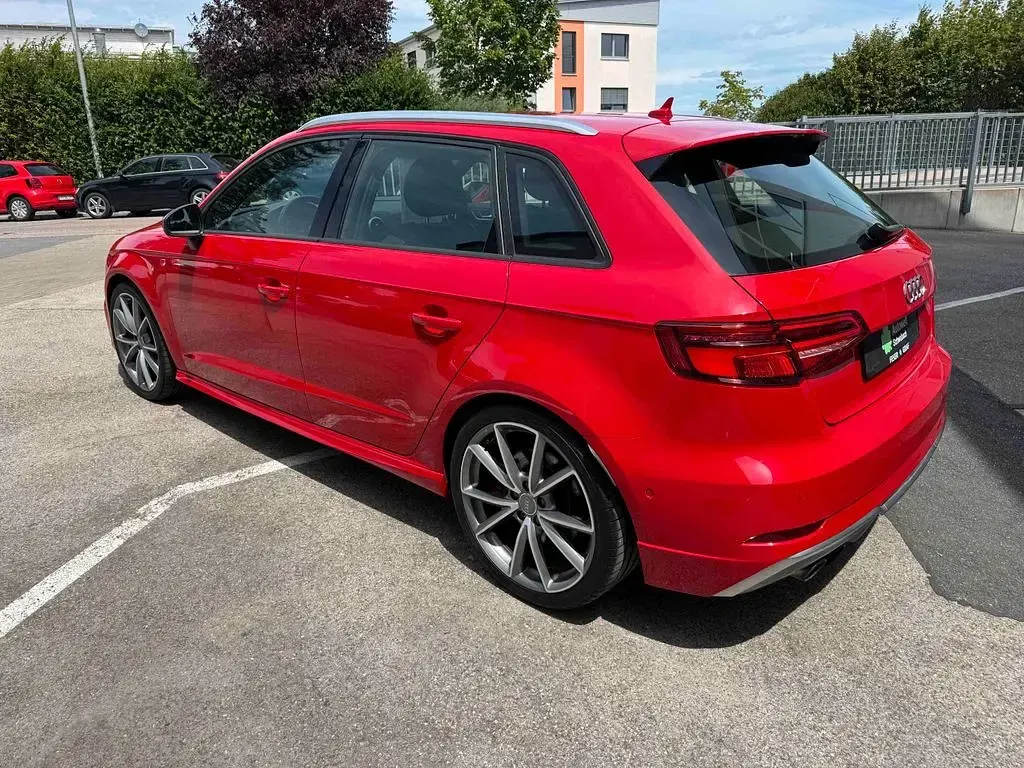 Gebraucht Audi S3 Sport 310 PS (228 kW) 2018 Rot Limousine