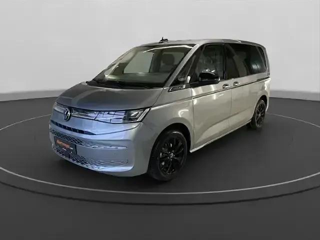 Gebraucht VW Multivan Style 150 PS (110 kW) 2025 Silber Van / Kleinbus