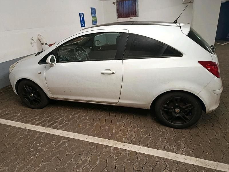 Gebraucht Opel Corsa 90 PS (66 kW) 2008 Weiß Kleinwagen