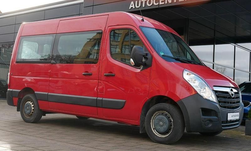 Rot Gebraucht 2018 Opel Movano Van / Kleinbus | 16.990 € (Fairer Preis) - Bild 1/4