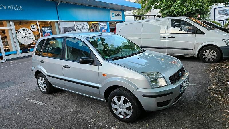 Grau Gebraucht 2005 Ford Fusion Kleinwagen | 1.000 € - Bild 1/4