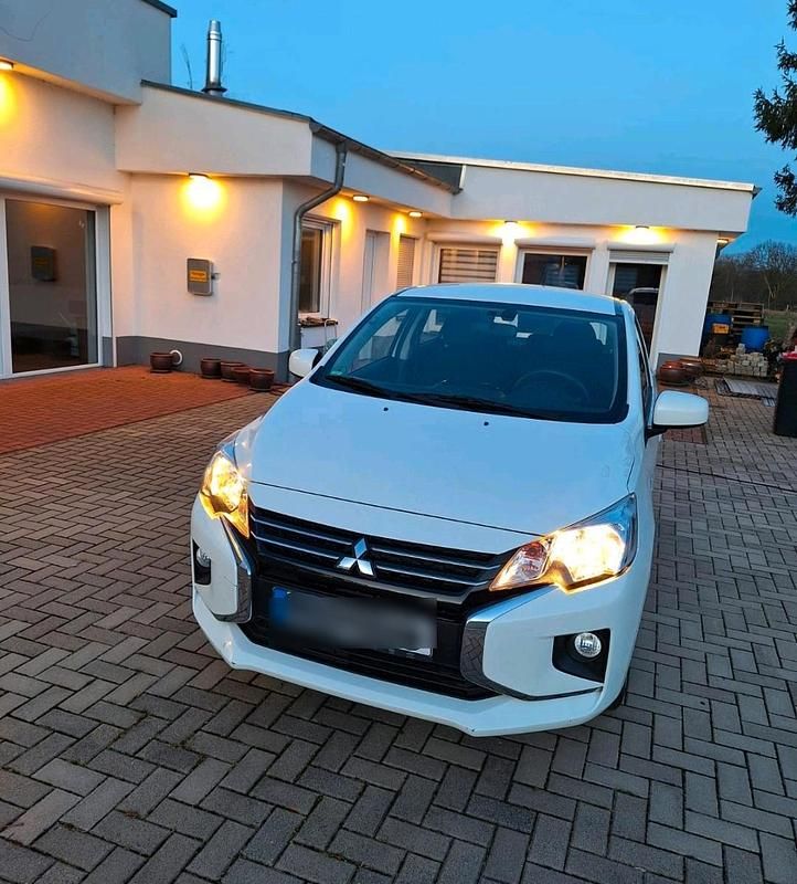 Weiß Gebraucht 2020 Mitsubishi Space Star Kleinwagen | 6.600 € (Guter Preis) - Bild 1/4