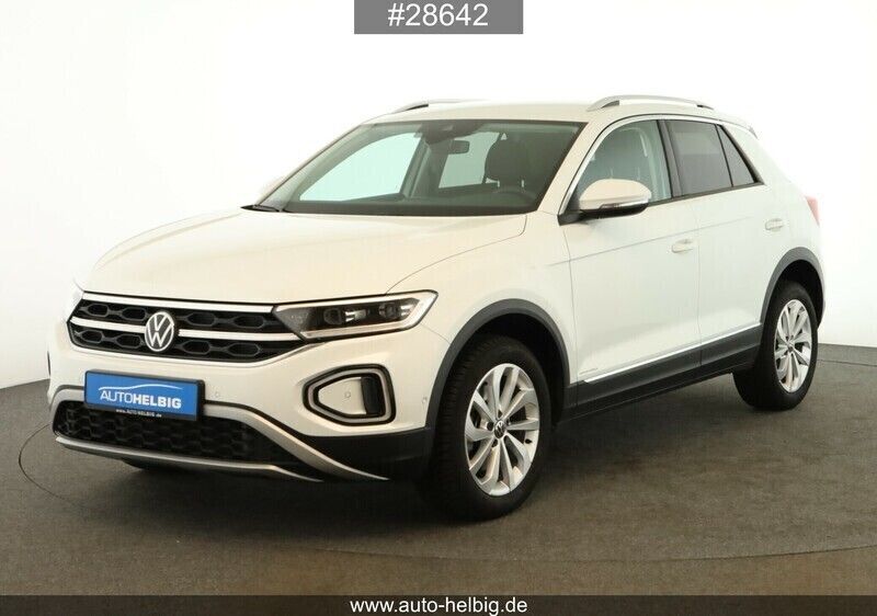 Pure white Gebraucht 2023 VW T-Roc Style SUV | 28.580 € (Fairer Preis) - Bild 1/4