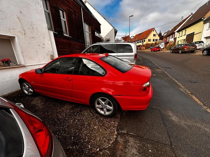 Gebraucht BMW 318 118 PS (86 kW) 2000 Rot Coupé