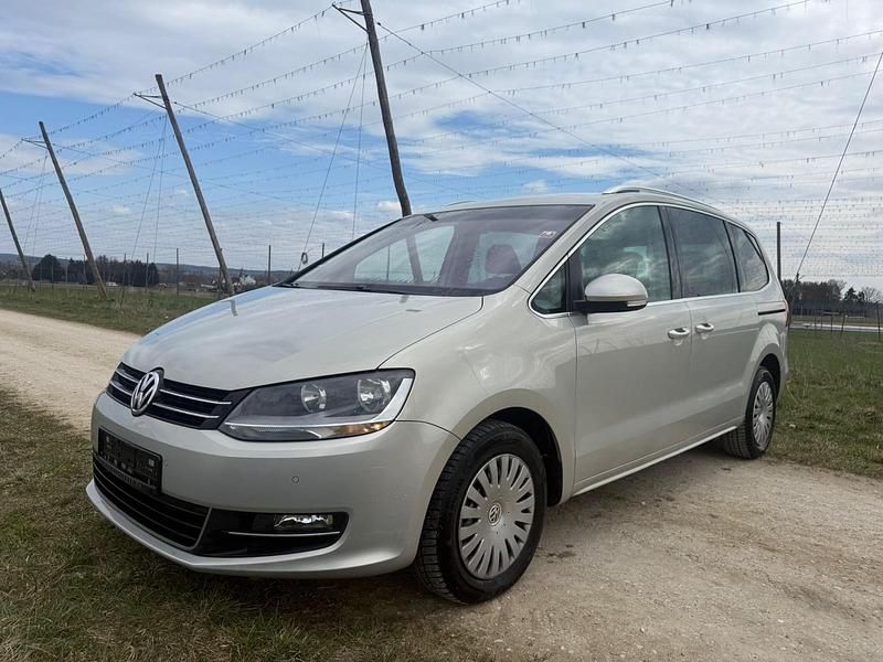 Gebraucht VW Sharan 140 PS (102 kW) 2010 Beige Van / Kleinbus